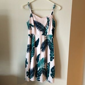 Pint tint palm leaf dress